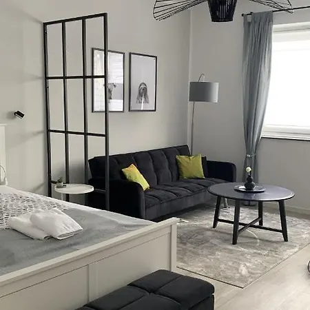 Modernes Mit Direkter Anbindung Zur Und Messe Apartment *